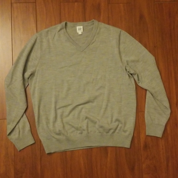 GAP pullover - Picture 2 of 4